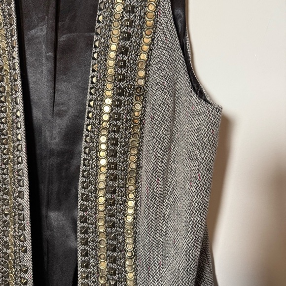 Chico's Tweed Gray with Gold and Silver Beaded Vest, Size 1 (8/10) - Picture 3 of 8